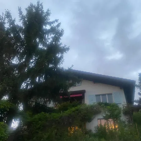 Vu Sur Le Et Les Neiges Eternelle Apartment